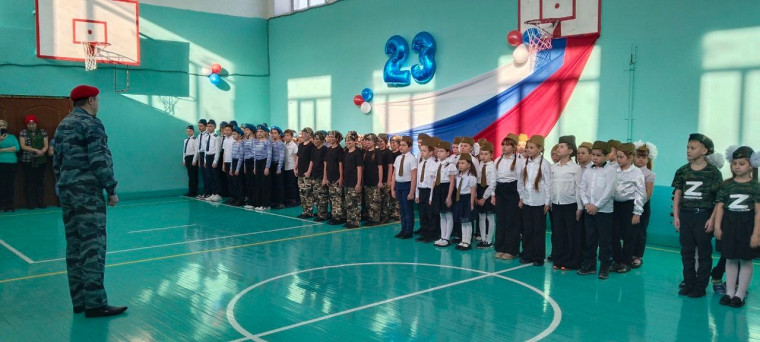 «Смотр строя и песни».